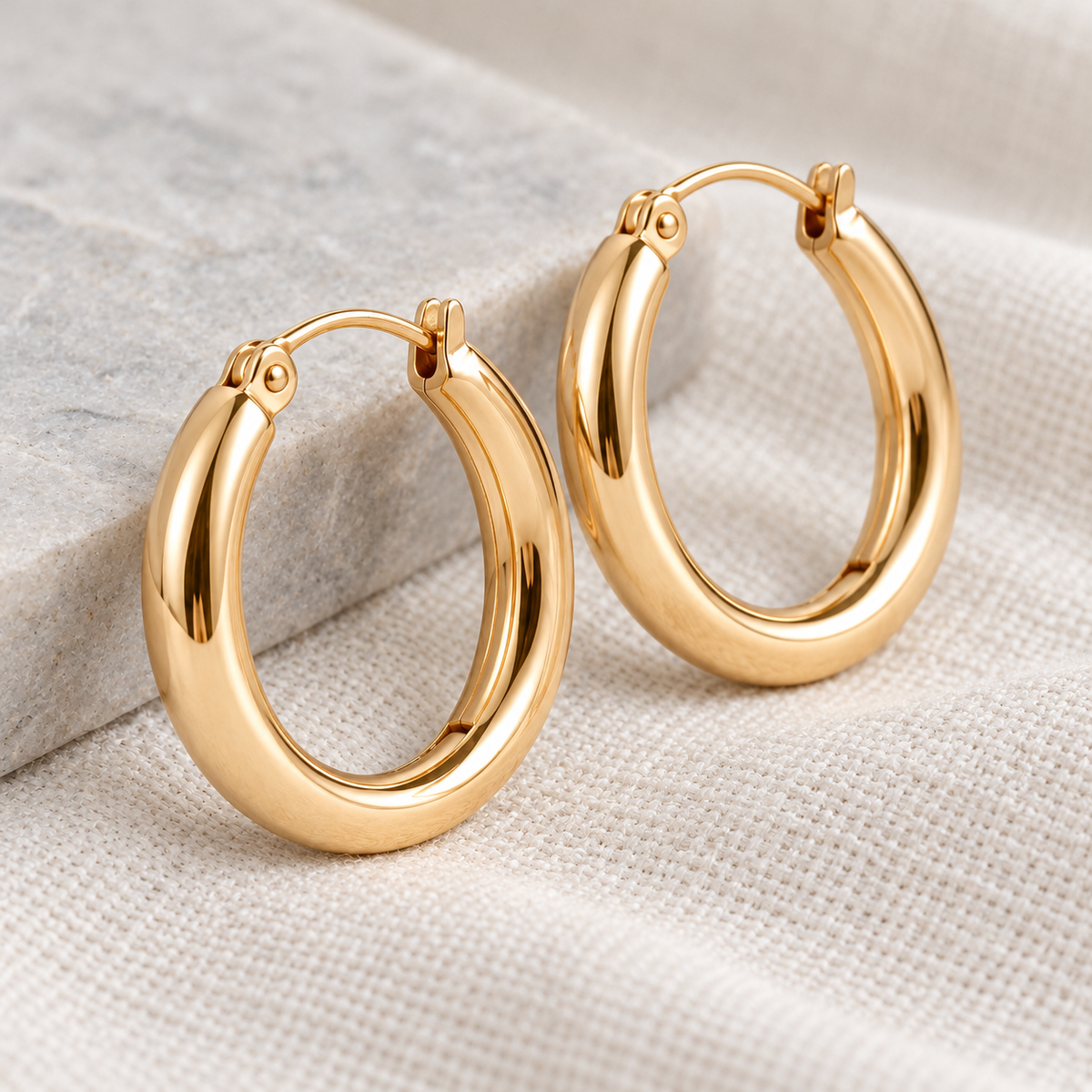 elvarinio Classic Gold Hoops — close-up design visualization [detail]. AI-generated; product specifications pending verification.