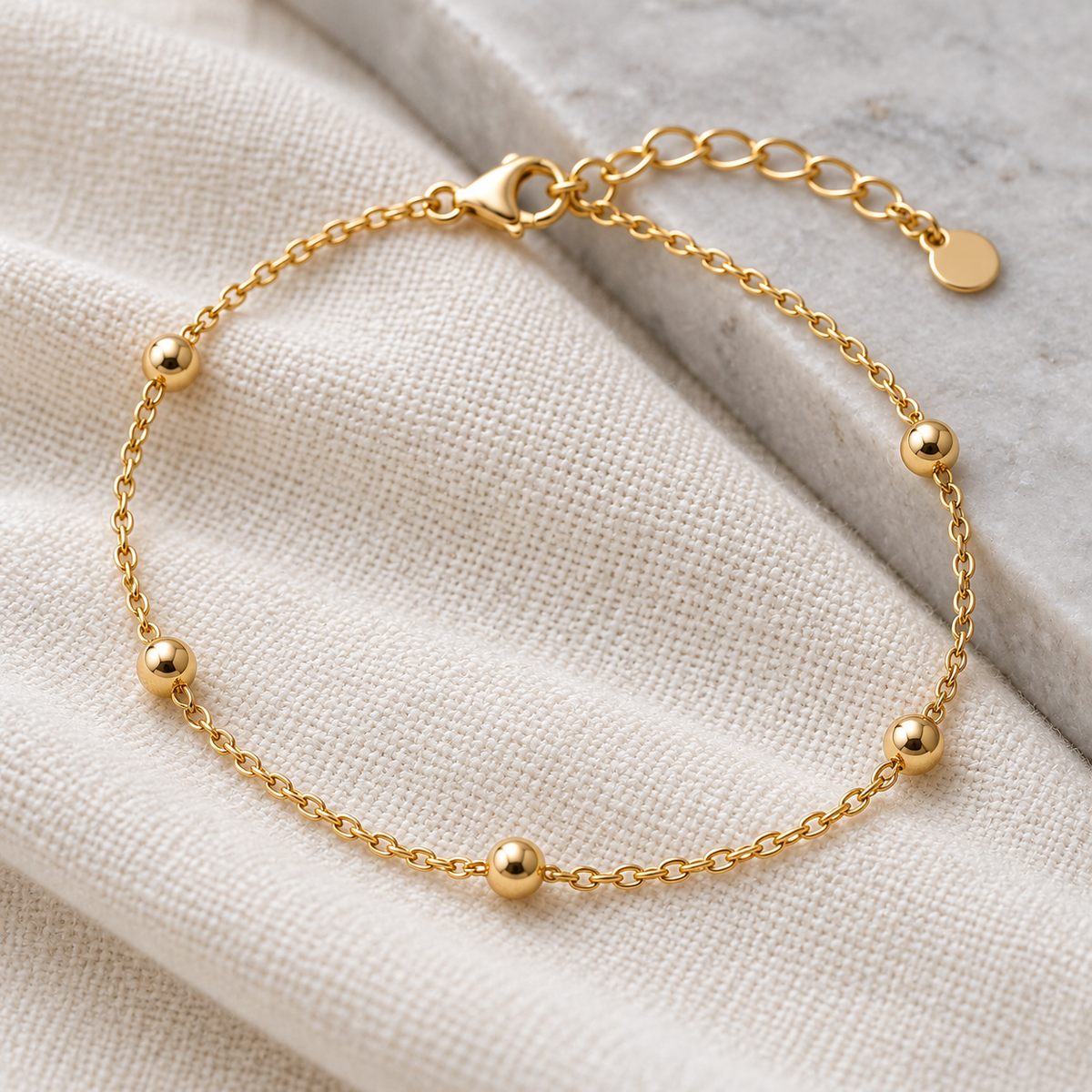 elvarinio Delicate Chain Bracelet — close-up design visualization [detail]. AI-generated; product specifications pending verification.