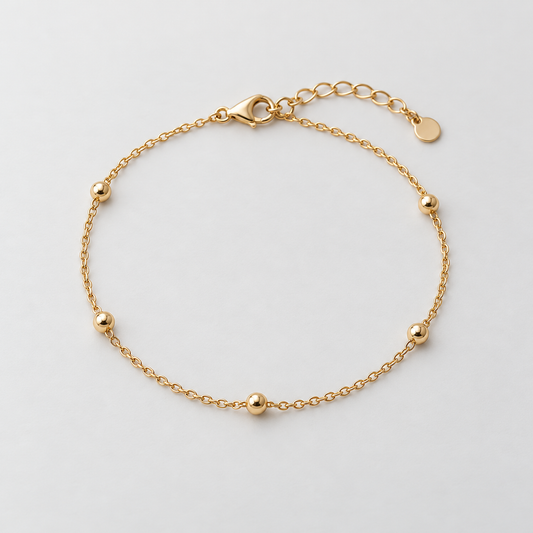 elvarinio Delicate Chain Bracelet — studio design visualization [main]. AI-generated; product specifications pending verification.