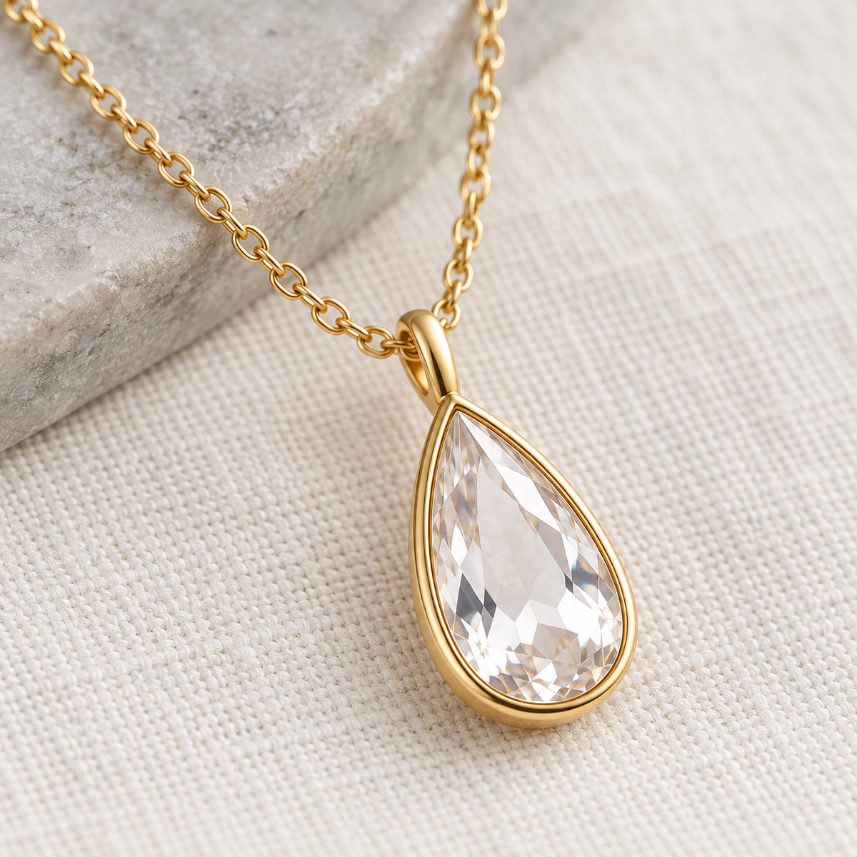 elvarinio Dewdrop Pendant Necklace — close-up design visualization [detail]. AI-generated; product specifications pending verification.