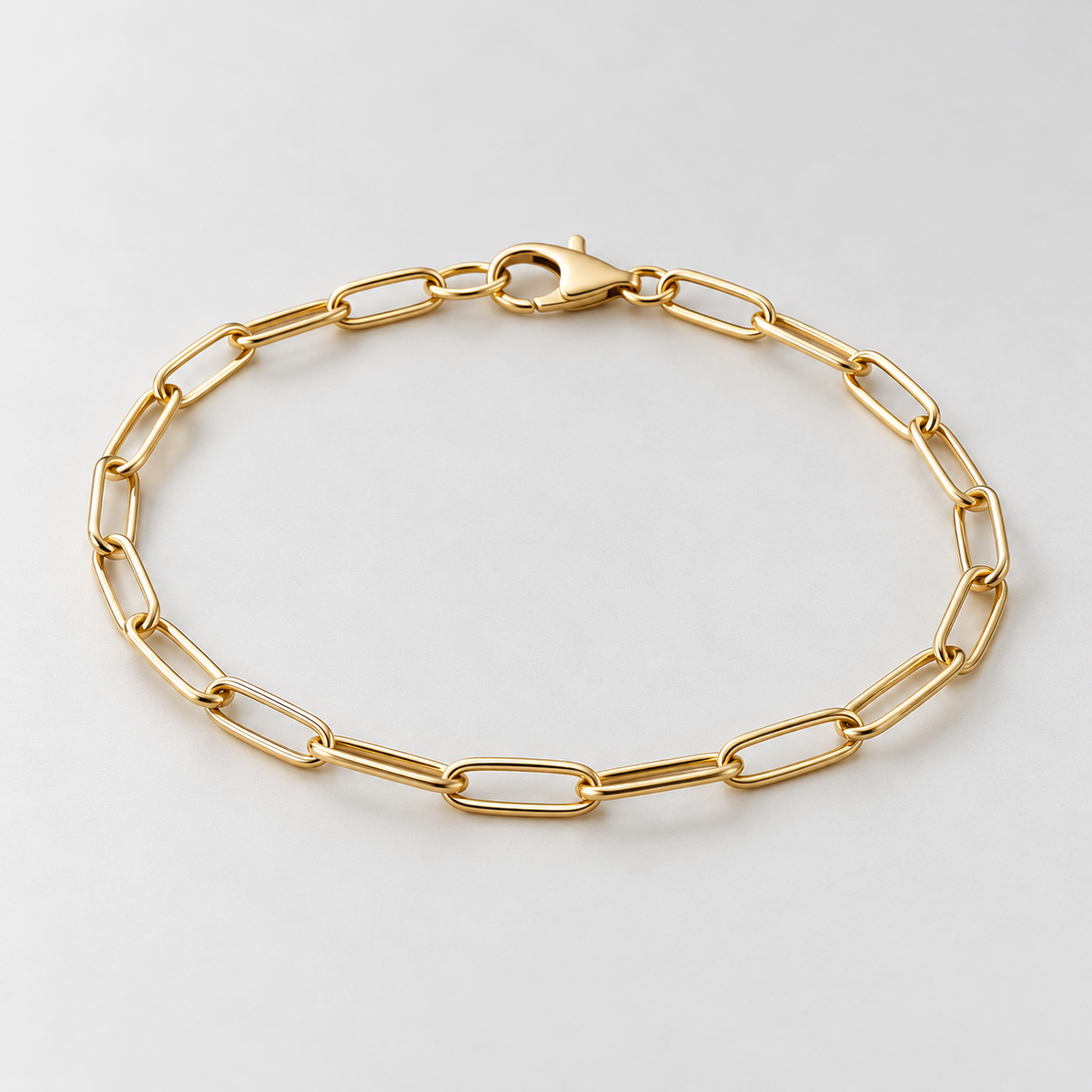 elvarinio Elegant Link Bracelet — studio design visualization [main]. AI-generated; product specifications pending verification.