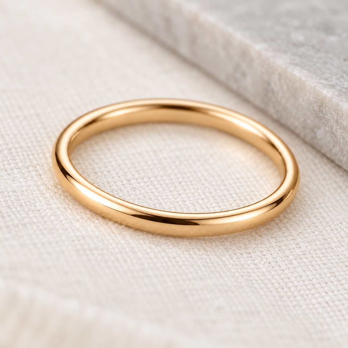 elvarinio Minimal Gold Ring — close-up design visualization [detail]. AI-generated; product specifications pending verification.