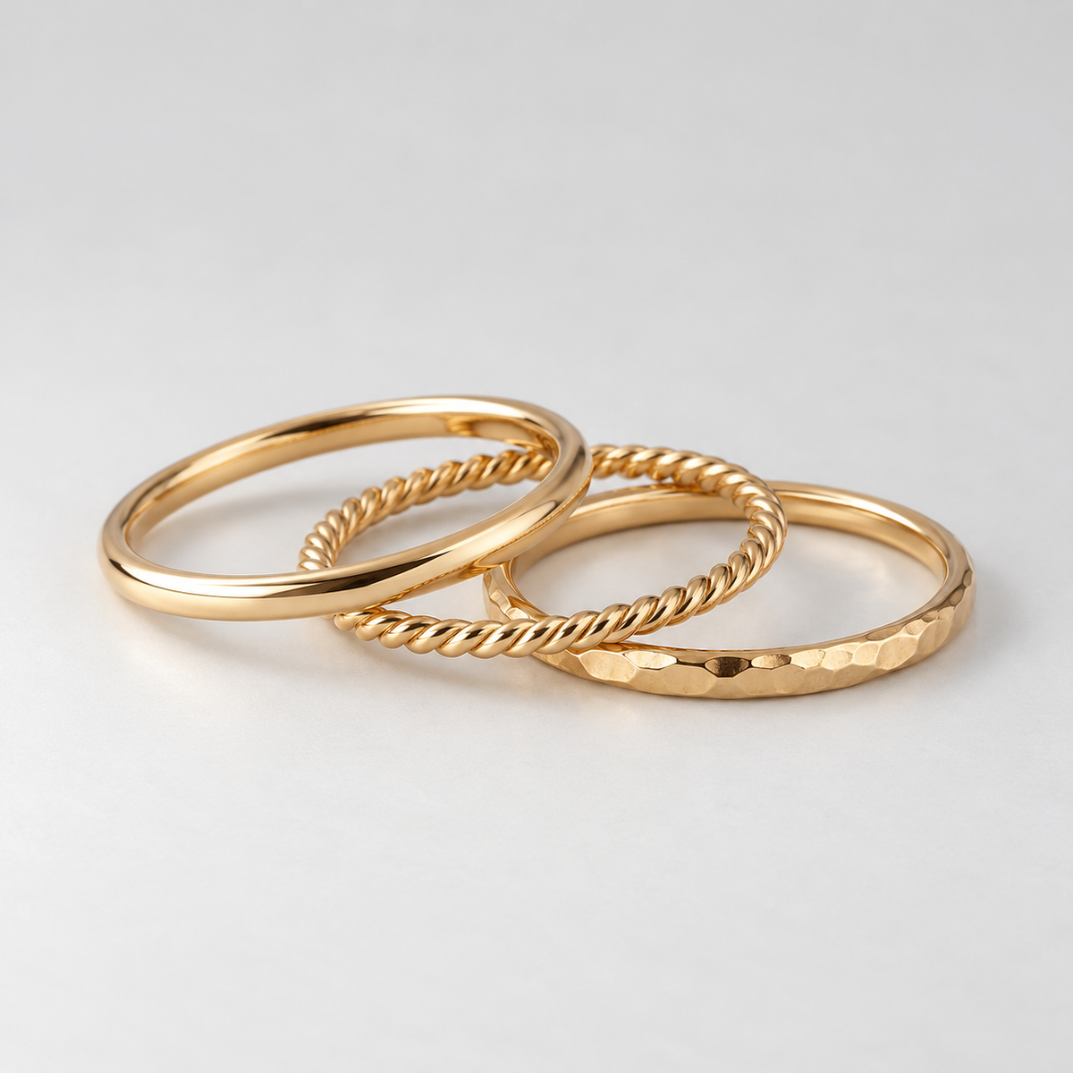 elvarinio Sleek Stack Rings — studio design visualization [main]. AI-generated; product specifications pending verification.