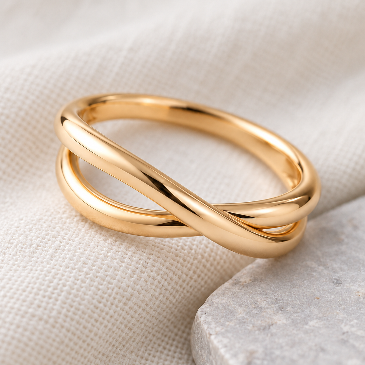 elvarinio Twist Ring — close-up design visualization [detail]. AI-generated; product specifications pending verification.
